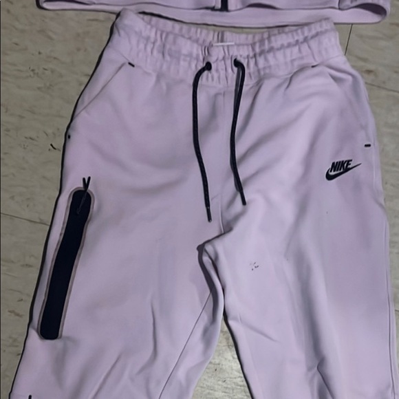 pink tech fleece sweater - Picture 3 of 4